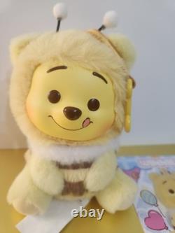 Miniso DISNEY Winnie L'OURSON Pendentif en Vinyle Peluche Adorable et Doux SECRET BEE