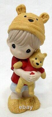 Moments Précieux Disney 2015 Winnie The Pooh Boy Avec Chapeau 5 Figurine En Porcelaine