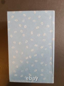 Montre en cuir étroite Disney Classic Winnie l'Ourson dans sa boîte d'origine avec nouvelle batterie