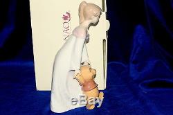 Nao Par Lladro # 1593 Amusement Avec Winnie La Pooh Marque Nib Fille Disney Livraison Gratuite