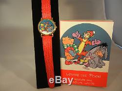 New Disney Holiday Christmas Musical Winnie L'ourson Tigrou Eeyore Porcinet Montre