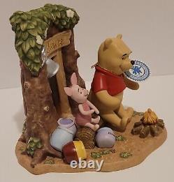 Pooh & Friends Friends & Family Make Any House A Home Figurine, Le 229/2 000