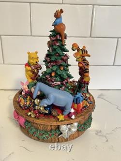 RARE - Boîte à musique vintage - Winnie l'Ourson et ses amis - Lumière de sapin de Noël