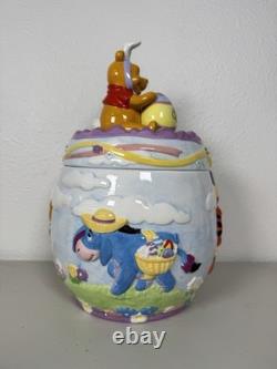 RARE DISNEY RETRAITÉ Winnie l’OURSON POOHRADE 1999 pot à biscuits thème Pâques