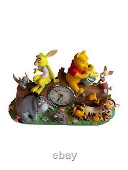 Rare À La Retraite Winnie The Pooh & Friends Log Mantle Clock Works, Disney World