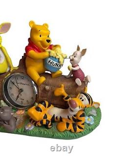 Rare À La Retraite Winnie The Pooh & Friends Log Mantle Clock Works, Disney World