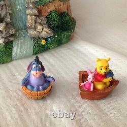 Rare Disney Winnie The Pooh Box Musicale Spins Figures Statue Figurines-mib