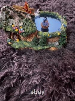 Rare boite à musique dansante Disney Winnie l'Ourson et ses amis Tigger Eeyore, fonctionne