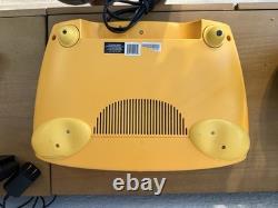 Rare lecteur DVD vintage Disney Winnie l’Ourson DVD2050-RWP avec les deux télécommandes