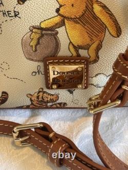 Sac bandoulière Winnie l’Ourson Dooney & Bourke Disney Parks Randy Noble