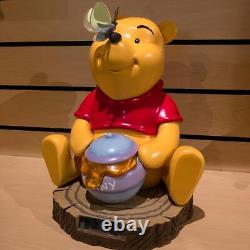 Statue de table Disney Winnie l'ourson en maître d'artisanat