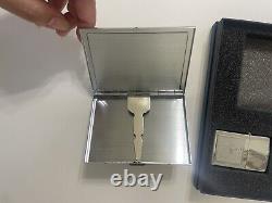 TRÈS RARE Kit de cigarette Winnie l'Ourson NOUVEAU dans sa boîte