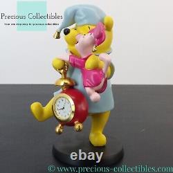 Très Rare! Winnie Le Pooh Avec Statue De Piglet Et Horloge. Walt Disney