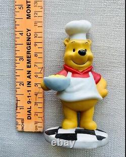 Vintage Disney Porcelaine Winnie Le Pooh Baker Chef Statue