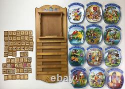 Vintage Ensemble Complet De Disney Pooh Calendrier Perpétuel En Bois. Plaques, Chiffres