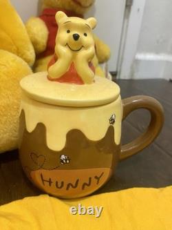 Vintage Winnie l'Ourson Sears, 20 pouces, Tasse, T-shirt Sm, Disney Store, et Karaté
