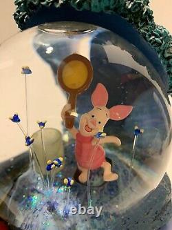 Vtg Disney Winnie L'ourson Light Up Musical Snow Globe Lucioles Voir La Vidéo