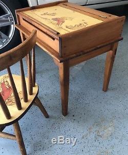 Vtg, Ensemble De Bureau Et Chaises Pour Enfants Winnie The Pooh & Friends, Unique Et Rare