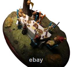 WDCC Hip! Hip! Pooh-Ray! De Winnie l'Ourson et le Vent d'Hiver dans la boîte COA