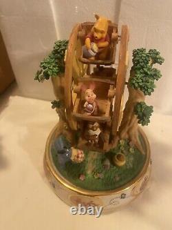 Walt Disney Winnie l'ourson La Grande Roue Musicale du Miel d'un Jour