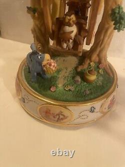 Walt Disney Winnie l'ourson La Grande Roue Musicale du Miel d'un Jour