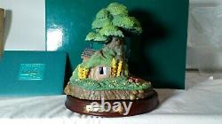 Wdcc Enchanted Places Winnie The Pooh & The Honey Tree Pooh Boar's House Box