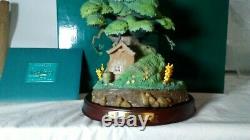 Wdcc Enchanted Places Winnie The Pooh & The Honey Tree Pooh Boar's House Box