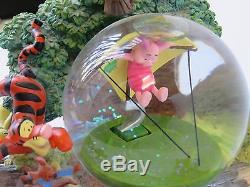 Winnie L'ourson Globe De Neige Musicale 1963 Wonderland Musique Co Disney Sankyo 8 Es1