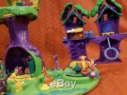 Winnie L'ourson Magnétique Polly Pocket 100 Acre Wood & Honey Pot Playsets