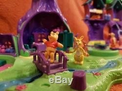 Winnie L'ourson Magnétique Polly Pocket 100 Acre Wood & Honey Pot Playsets