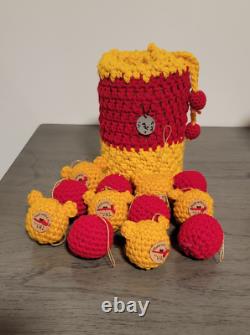 Winnie Le Pooh Dans Le Pot Rouge Ensemble Crochet Fait Main Ornements Fabriqués Aux États-unis