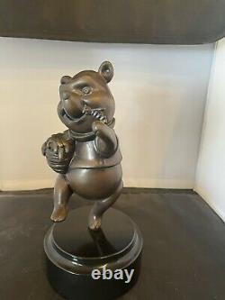 Winnie The Pooh Bronze Statue Le