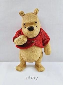 Winnie l'Ourson 75e Anniversaire Figurine Statue Pooh en Faux Bois Disney Store