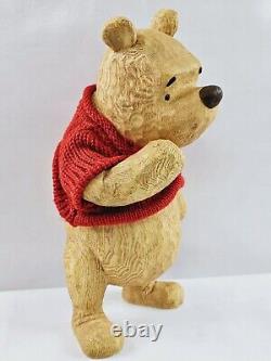 Winnie l'Ourson 75e Anniversaire Figurine Statue Pooh en Faux Bois Disney Store