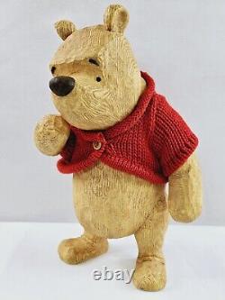 Winnie l'Ourson 75e Anniversaire Figurine Statue Pooh en Faux Bois Disney Store