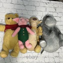 Winnie l'Ourson et ses amis en peluche de style rétro