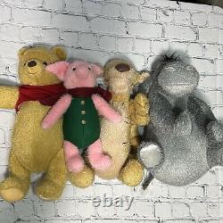 Winnie l'Ourson et ses amis en peluche de style rétro