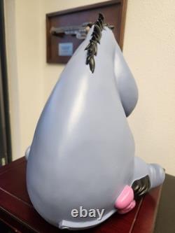 Winnie l’ourson Disney Eeyore assis grande figurine statue