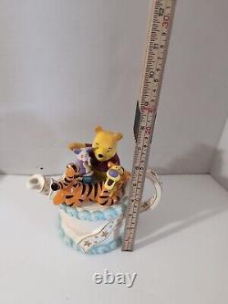 Winnie l'ourson Édition Limitée Gâteau d'Anniversaire Théière en Porcelaine Disney Cardew