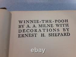 Winnie l'ourson par A. A. Milne, édition 1931, reliure rigide pré-possédée (AC).